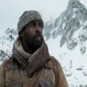 Movie The Mountain Between Us Idris Elba Jacket