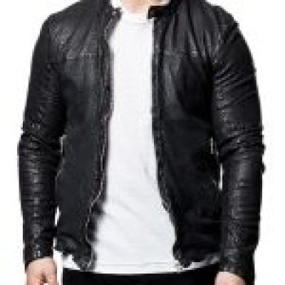 Fashionable Men’s Black Leather Jacket